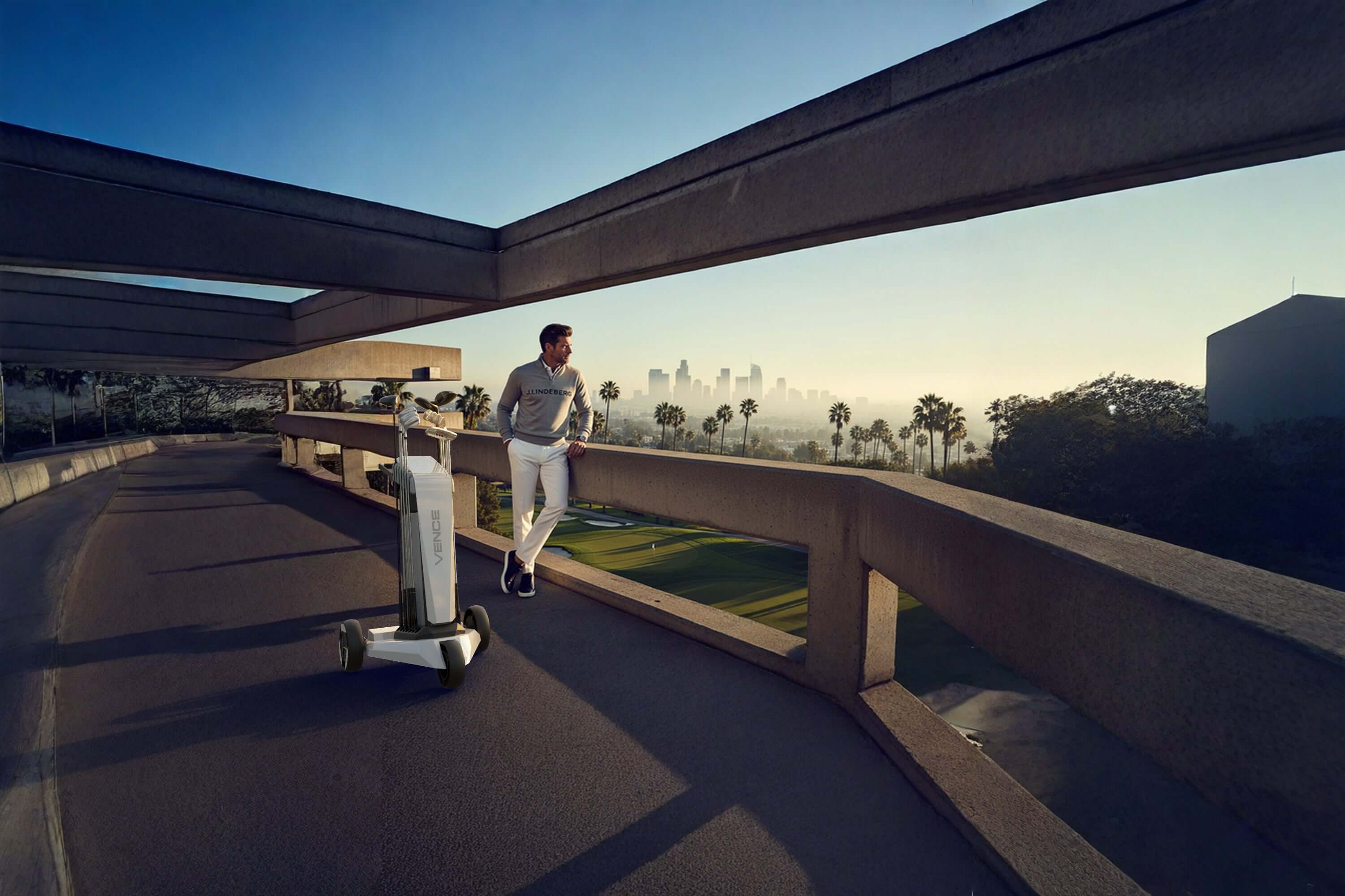 It’s impossible to not be noticed when you enter the golf club with Vence